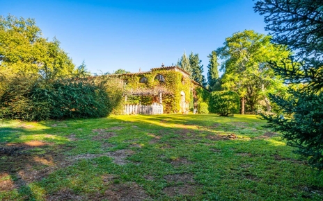 Una gran finca con mucho espacio para toda la familia